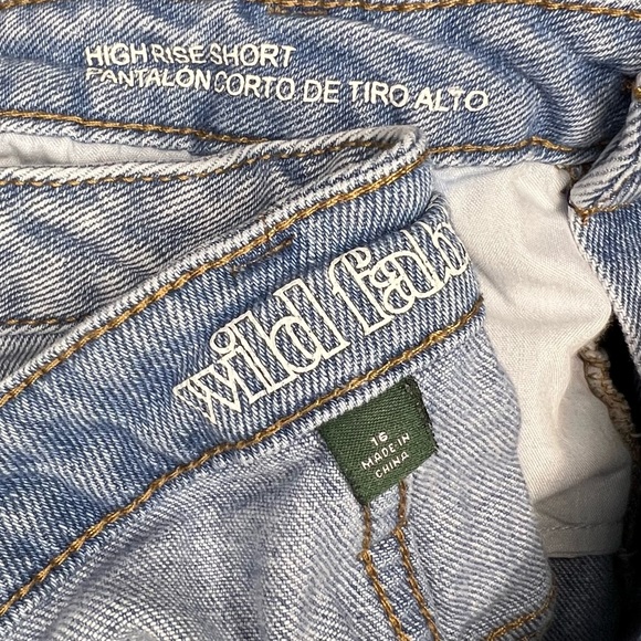 Wild Fable High Rise Shorts - Picture 2 of 3